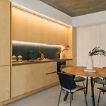 Апартаменты Tavares - 1 Bedroom Balcony In Santo Antonio Лиссабон